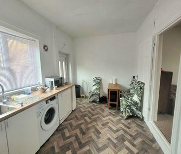 2 bed terraced house to rent in SR8 - Photo 4