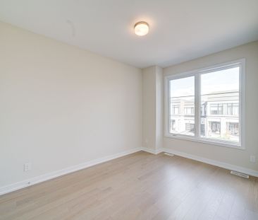 For Lease - 1179 Dartmouth Crescent, Oakville, Ontario - Photo 4