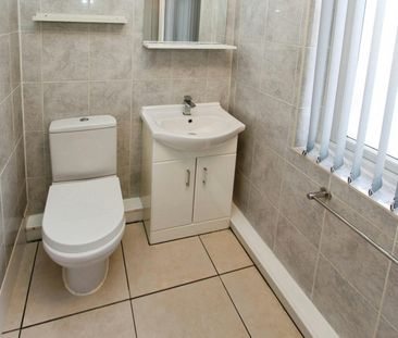 Flat to rent on - Photo 6