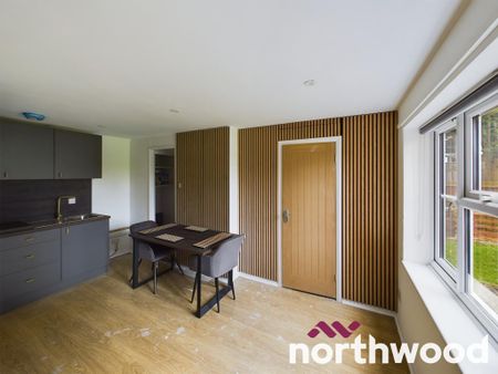 1 bedroom flat to rent - Photo 2