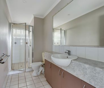 30/66 University Drive, Meadowbrook QLD 4131 - Apartment For Rent |... - Photo 2