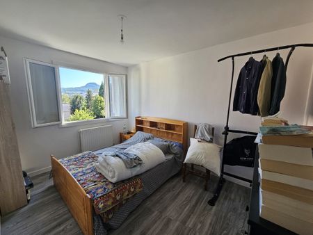 Location Appartement 2 pièces 42m² CHAMALIERES 63400 - Photo 2