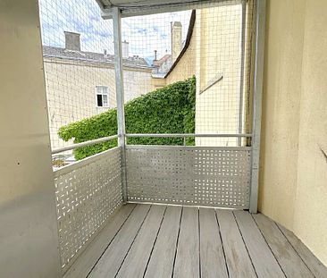 Erstklassig sanierte Altbauwohnung mit Klimaanlage und Balkon! - Foto 1