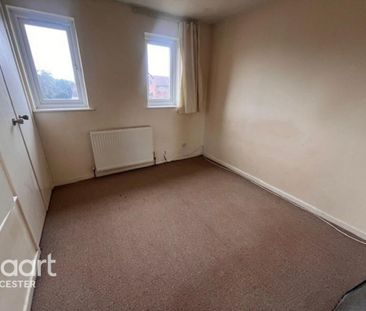 2 bedroom semi-detached house to rent - Photo 2