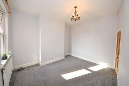 2 bed House - Terraced for Rent - Photo 3