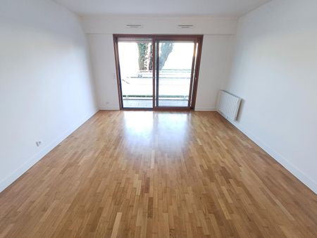 location Appartement F2 DE 50.53m² À LE CHESNAY - Photo 4