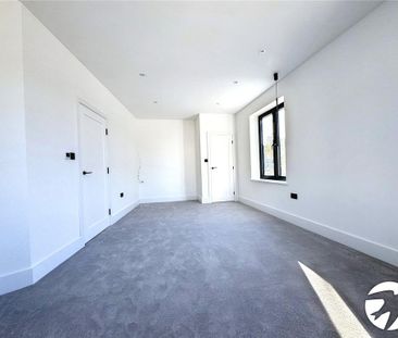 2 bedroom maisonette to rent - Photo 4