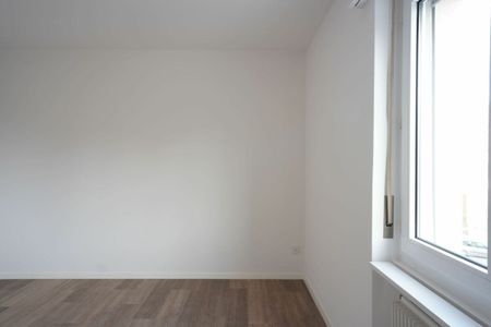 Sanierte 4.5 Zimmerwohnung in urbanem, naturnahen Quartier - Foto 2