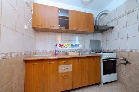 Inchiriere Garsoniera TITAN - str. Prisaca Dornei - Fotografie 3