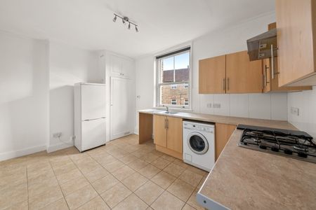 Room in a Shared Flat, Lower Addiscombe Road, CR0 - Photo 4