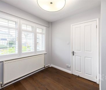 4 bedroom semi-detached house to rent - Photo 6