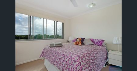 🏡 Stunning House in Prime Mango Hill Location – Your Perfect Home Awaits! - Photo 4