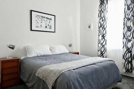 Fully Furnished Edwardian Home in the Heart of Orange - Photo 3