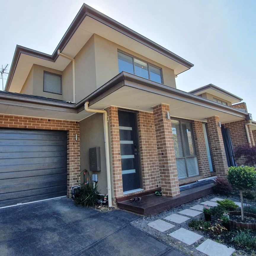 7B McBean Street, Clayton VIC 3168 - Townhouse For Rent | Domain - Photo 1