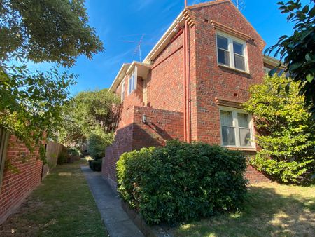 4/15 Rix Street, Glen Iris - Photo 3