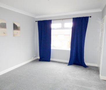 2 bed flat to rent in Red House Road, Hebburn, NE31 - Photo 3