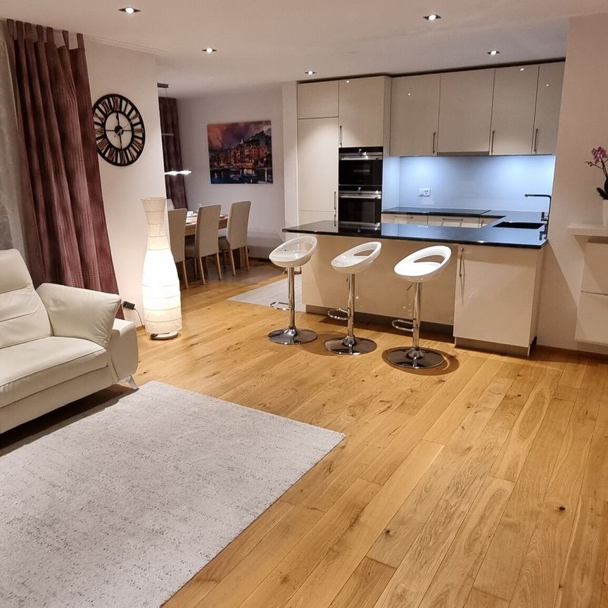 Modern 3.5 pièces meublé appartement avec balcon - Photo 1