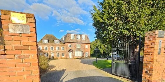 1 bedroom ground floor flat to rent - Photo 3