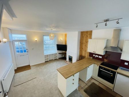 2 bedroom cottage to rent - Photo 2