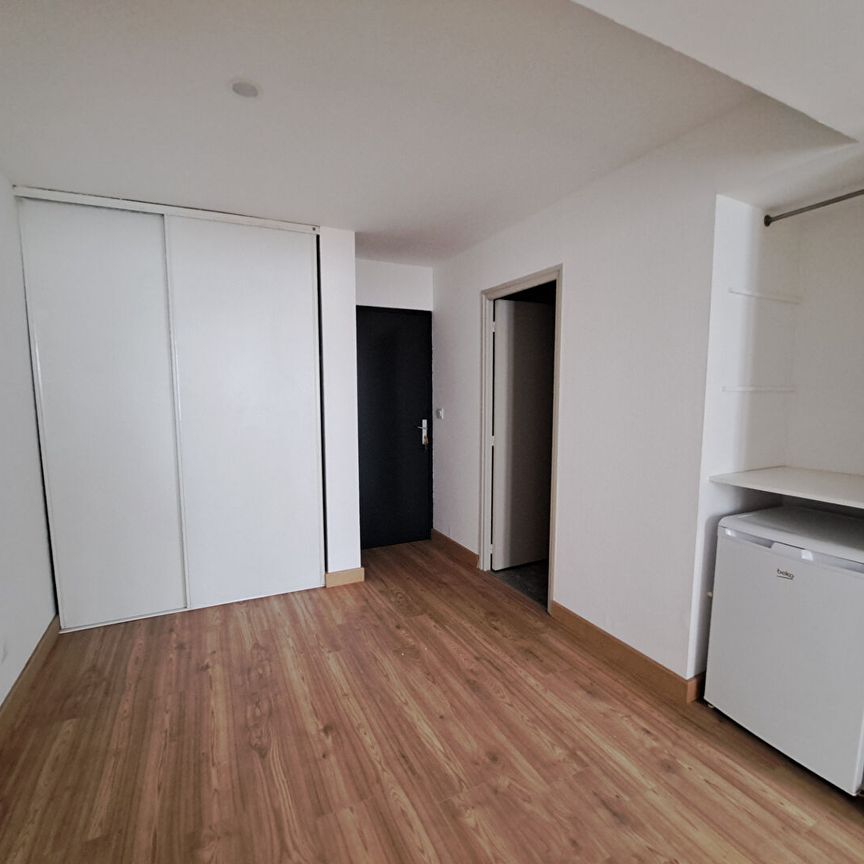 Location Appartement 1 pièce 27m² - Photo 1