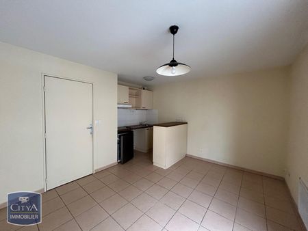 Location Appartement 2 pièces 42m² ST ETIENNE 42100 - Photo 3