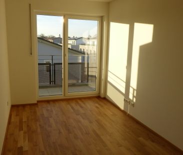 Dachgeschosswohnung in 82008 Unterhaching zur Miete - Foto 2