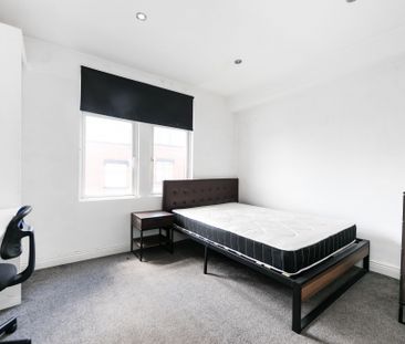 Hartley Grove, Hyde Park, Leeds - Photo 5