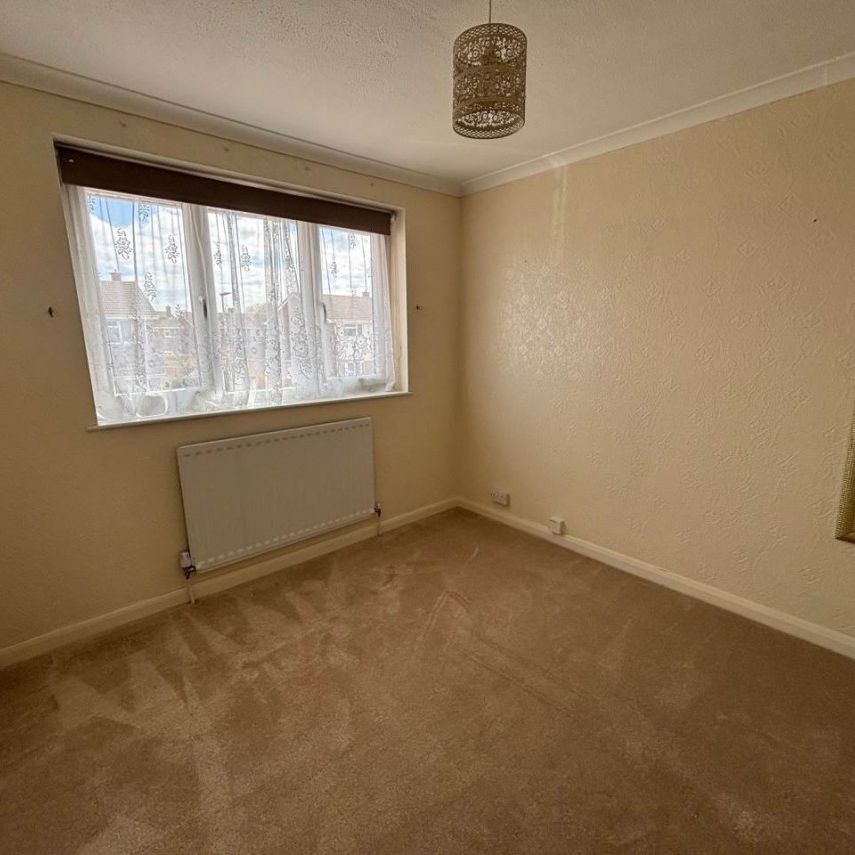 Worle, Weston-super-Mare, North Somerset - Photo 1