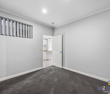 MODERN, LOW MAINTENANCE LIVING - Photo 3