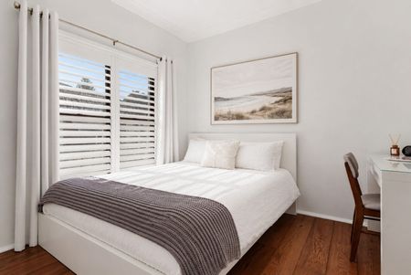 Stylish Living with Unmatched Convenience - Photo 3
