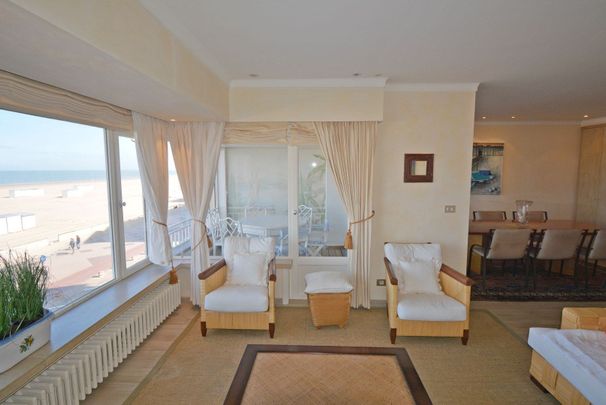 Appartement op de zeedijk met inpandig terras en mooi zeezicht - Photo 1