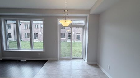 For Lease - 16 Harvey bunker Crescent, Markham, Ontario - Photo 2