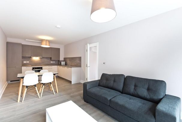 2 bedroom flat to rent - Photo 1