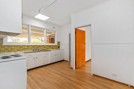 15 Hunter Street, Carnegie - Photo 5