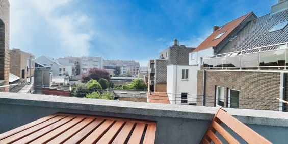 Appartement te huur in Mariakerke voor € 750 met 2 slaapkamers - Photo 3