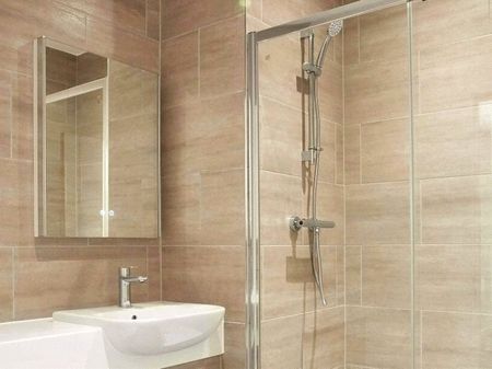 Fleet Road, Fleet, Hampshire, GU51 - Photo 5