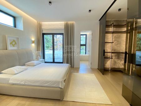 Beautifully Renovated Five-Bedroom House - Dorobanti - Photo 3
