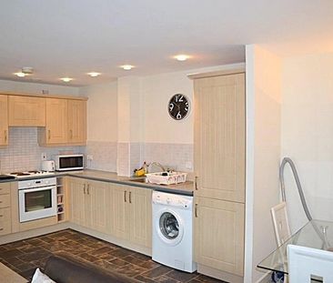 2 bedroom flat to rent - Photo 3