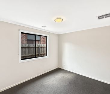 🏡 4-Bedroom house in Wollert - Photo 2