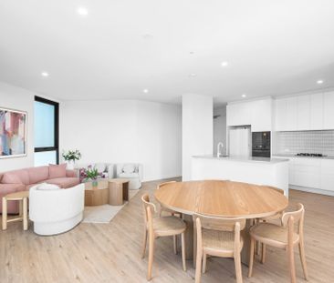 Contemporary Luxury in the Heart of Elsternwick - Photo 1
