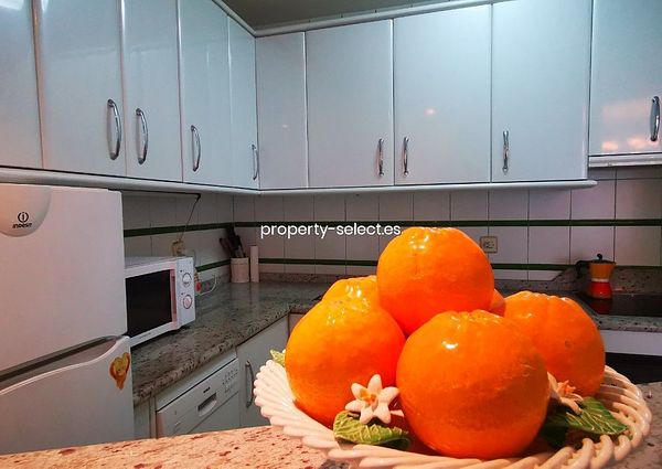 Apartment in Torrox Costa, for rent