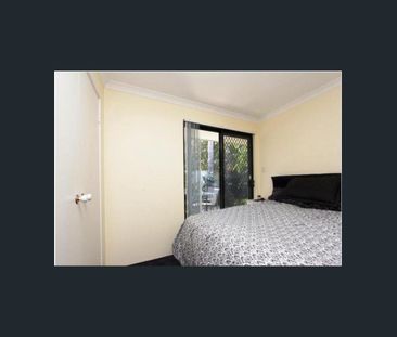 Comfortable Family Living in Rossmoyne School Zone - Photo 2