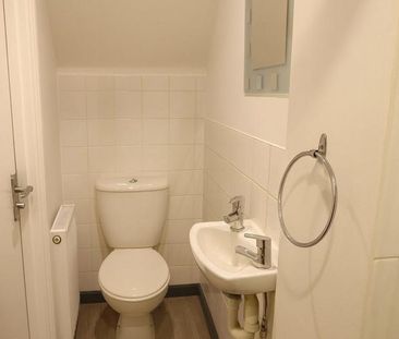 House share to rent - Photo 2