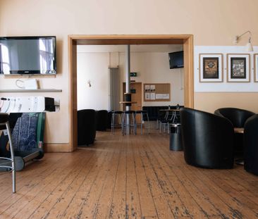 Premium Ensuite - Photo 2