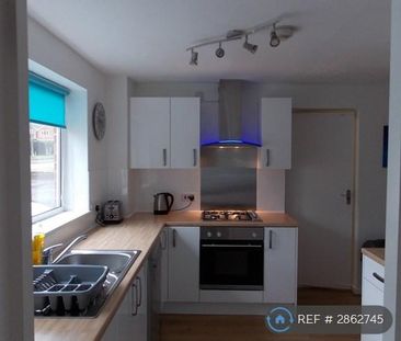 1 bedroom in a house share to rent - Photo 1