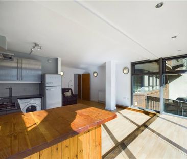 1 bedroom flat to rent - Photo 4