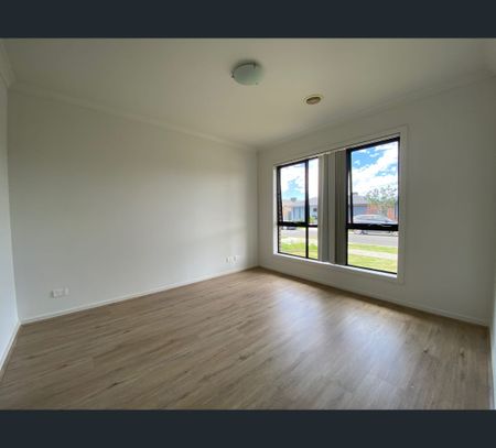 24 Goolwa Road, Point Cook, Vic 3030 - Photo 2