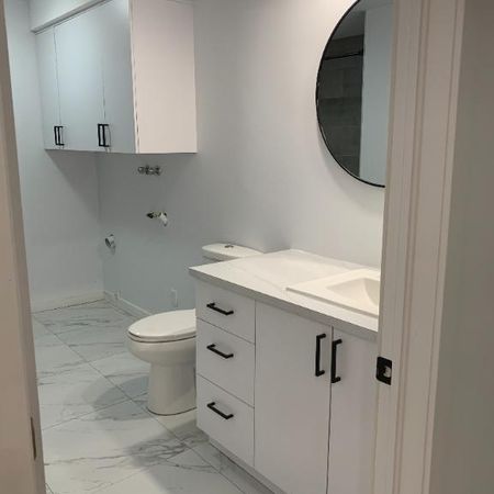 St-Jérôme 4 1/2 fraîchement rénové à neuf pour gens de 55 ans + - Photo 3