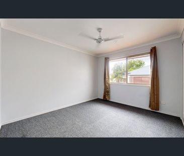 3 Bedroom Townhouse in convenient location - Photo 6