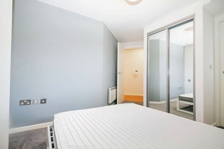 2 bedroom apartment to rent - Photo 4